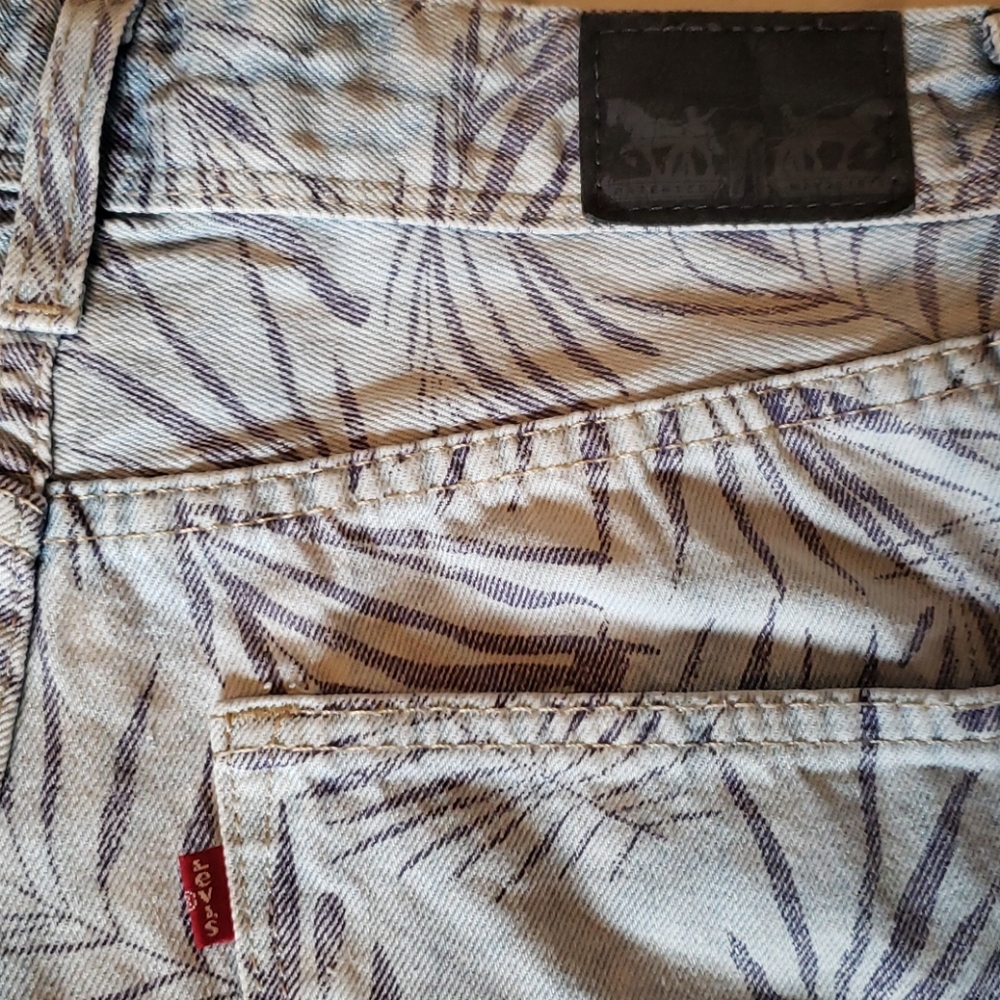 Levi's short - Picture 3 of 4